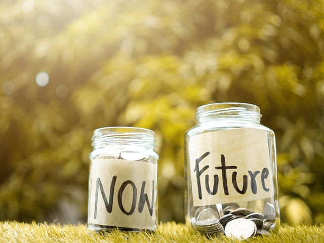 Now_futute_jar_-_AdobeStock_154553148