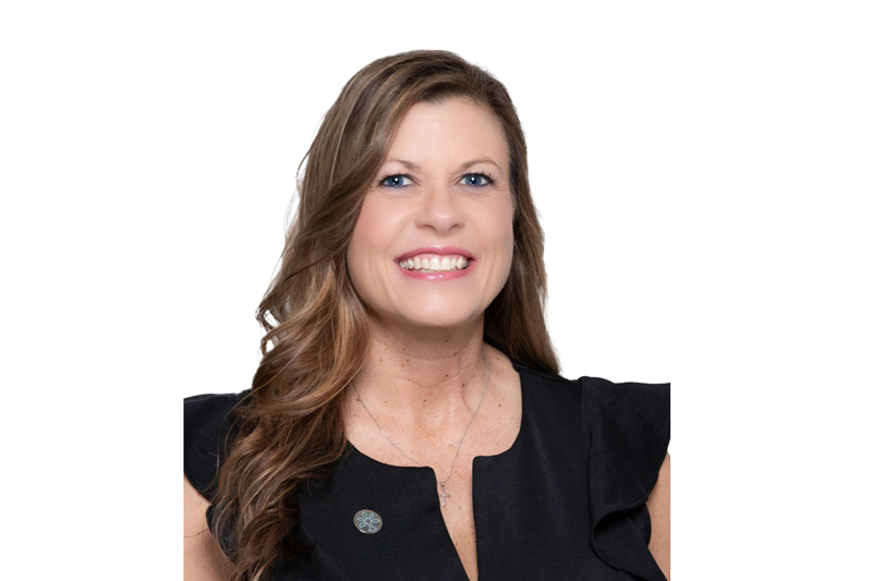 Billie_Peterson_headshot_cropped-background_removed_v2