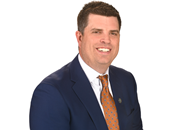 Scott-Moore_transparent_right-facing_light-adjusted_1560x1040